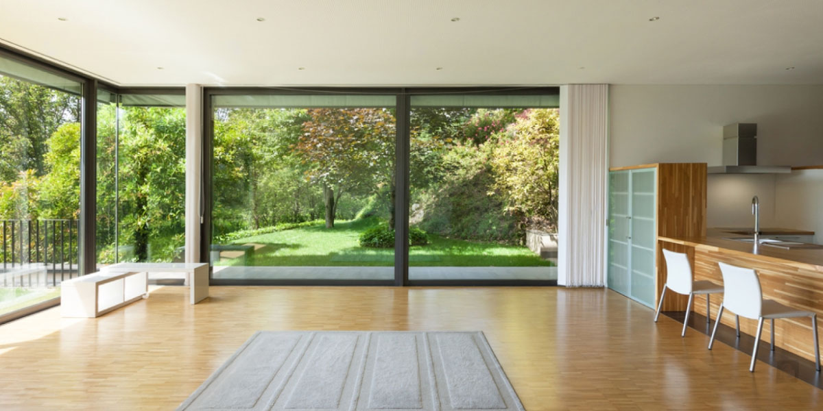 Imagen de ventanas climalit en el salón de un hogar