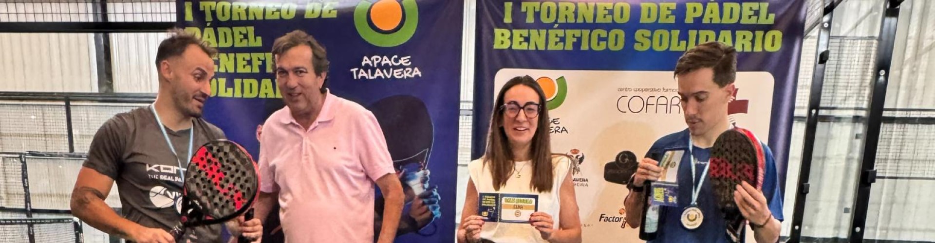 Participantes y organizadores del I Torneo de Pádel Benéfico Solidario de APAEE Talavera, con el patrocinio de García Industria del Vidrio, Licenciatario CLIMALIT.